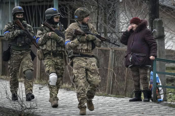 Украинские военнослужащие в Буче, 2 апреля 2022