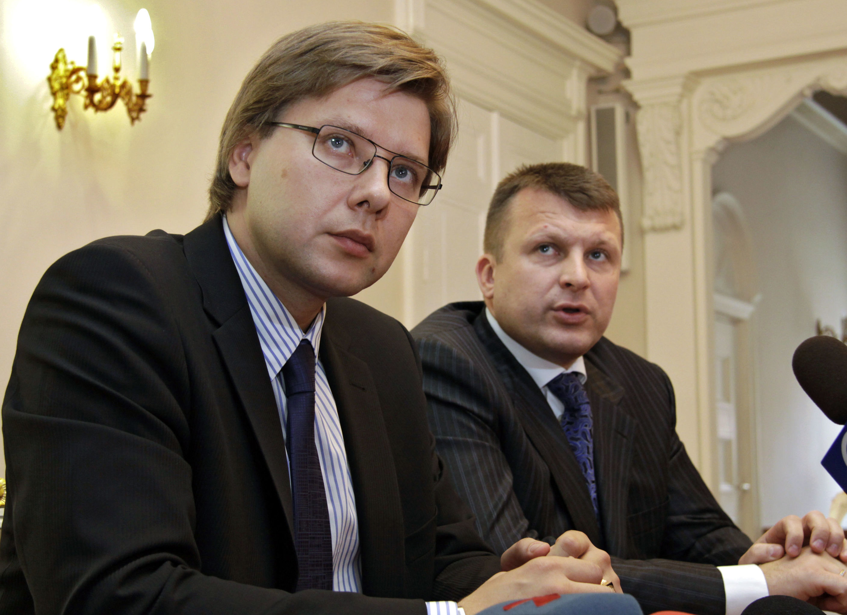 Председатель объединения "Центр согласия" Нил Ушаков утвержден на должность мэра Риги, 2009