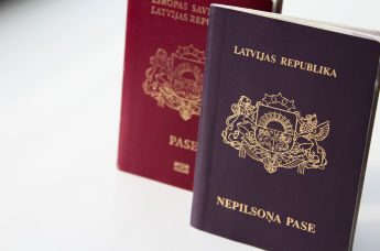 Паспорта гражданина и негражданина Латвии
