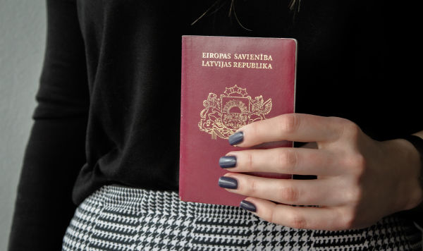 Паспорт гражданина Латвии 