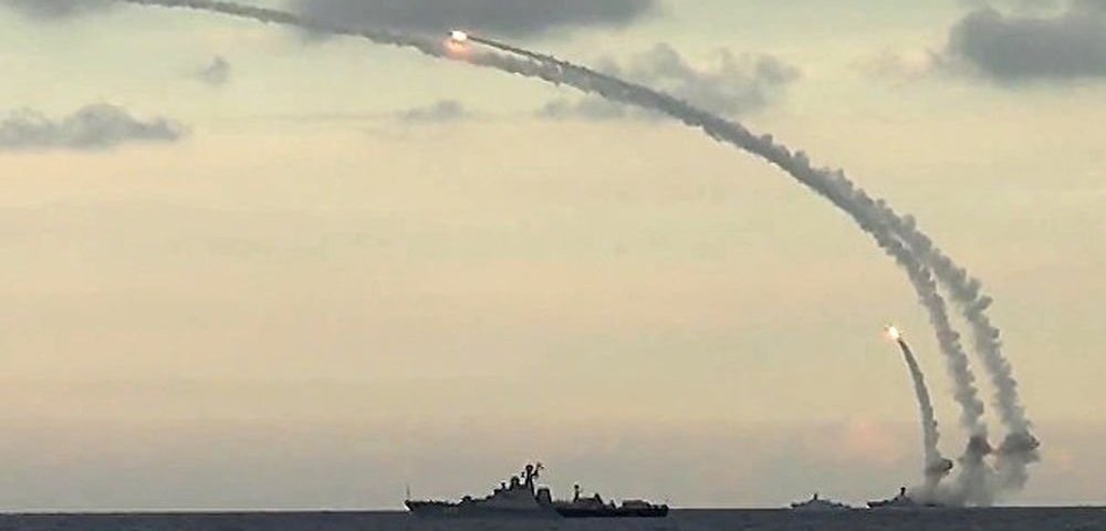 Ракетный удар "Калибрами" российскими ВМФ. 