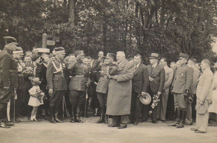 Президент Латвии Карлис Улманис после принятия Гулбенского гарнизонного парада,23 мая 1938 года