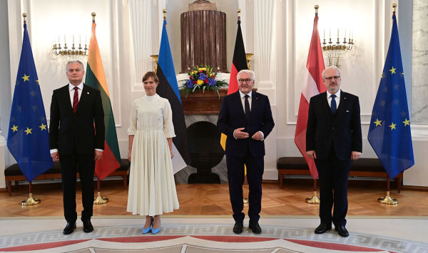 Президент Литвы Гитанас Науседа, президент Эстонии Керсти Кальюлайд, президент ФРГ Франк-Вальтер Штайнмайер и президент Латвии Эгилс Левитс на встрече в Берлине, 16 сентября 2021 года