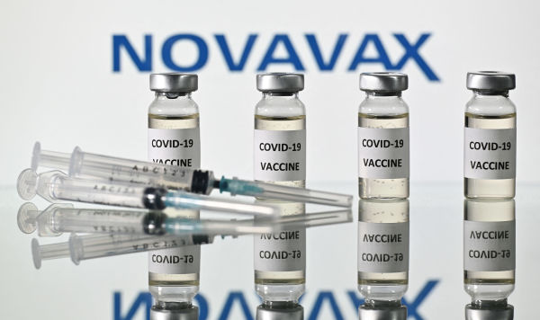 Вакцина компании Novavax, иллюстративное фото