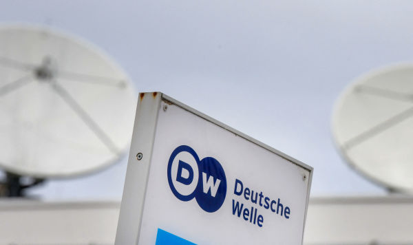 Логотип Deutsche Welle