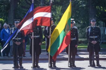 Флаги Эстонии, Латвии и Литвы