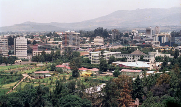 Панорама города Аддис-Абеба.