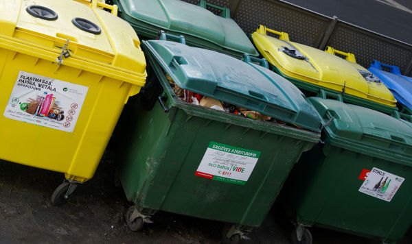 Контейнеры для раздельного сбора мусора в Риге