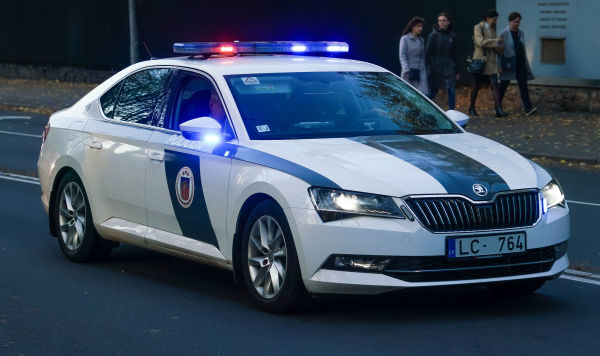 Автомобиль Полиции Латвии