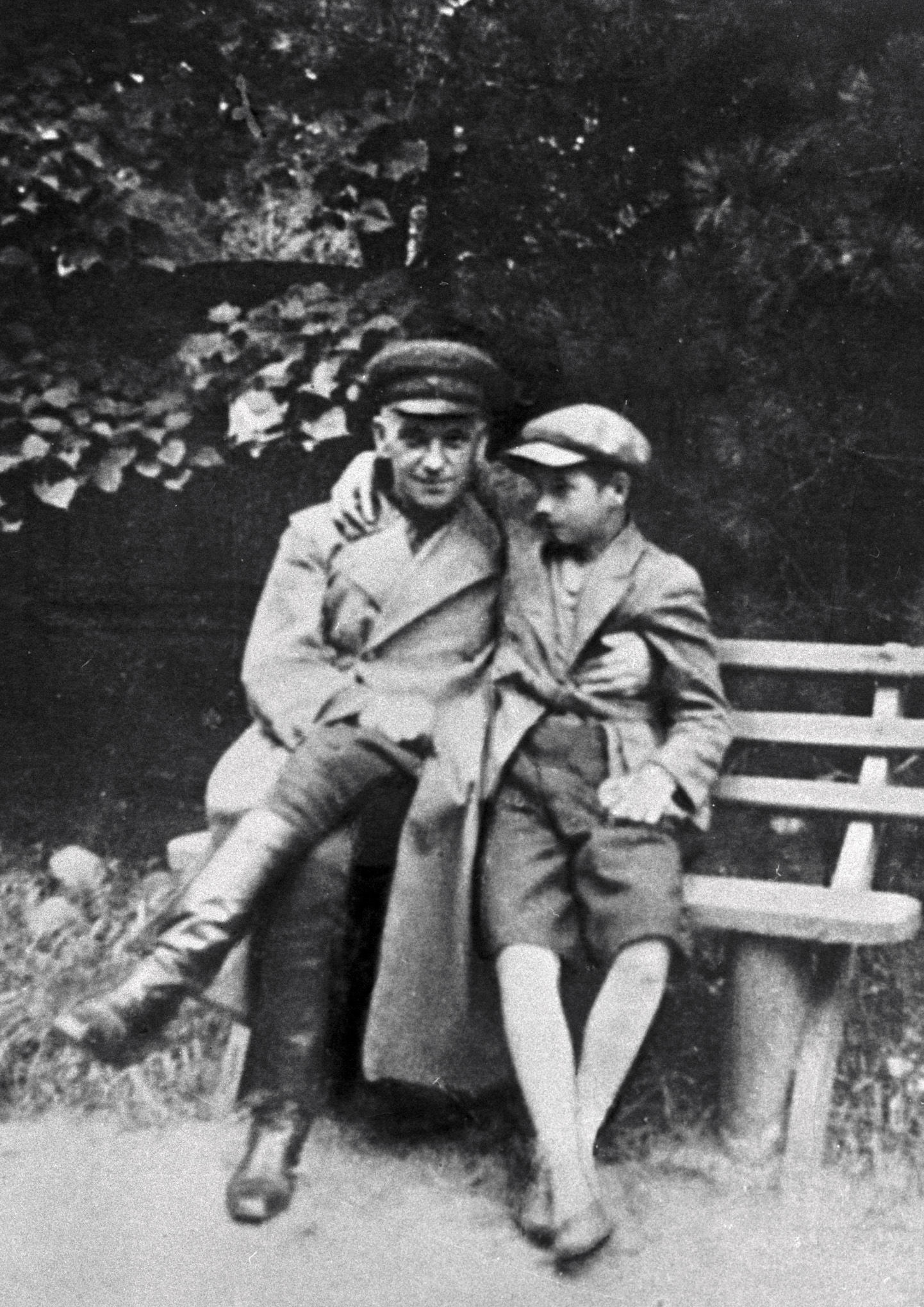 Ян Карлович Берзин с сыном Андреем