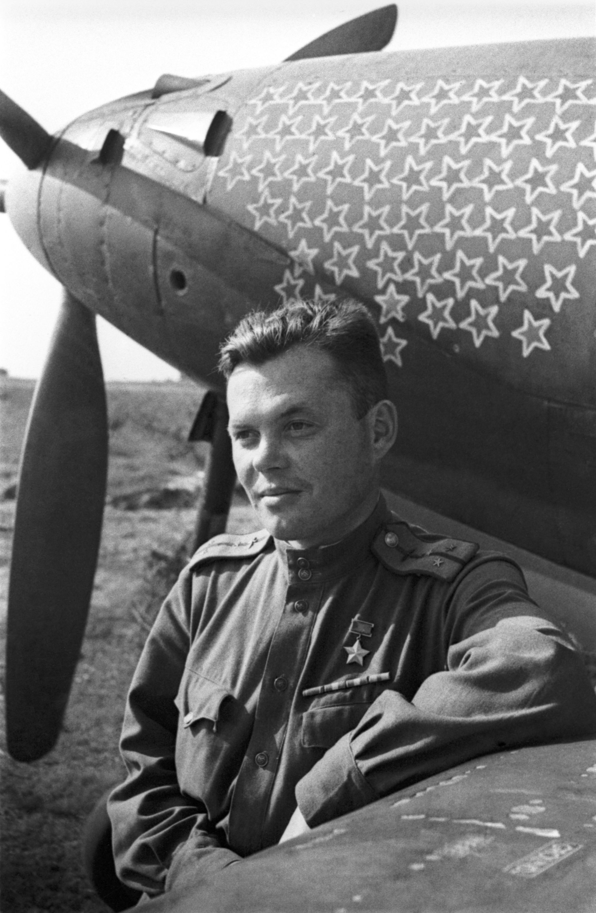 Дважды герой Советского Союза Григорий Речкалов, сбивший в годы Великой Отечественной войны 56 немецких самолетов.