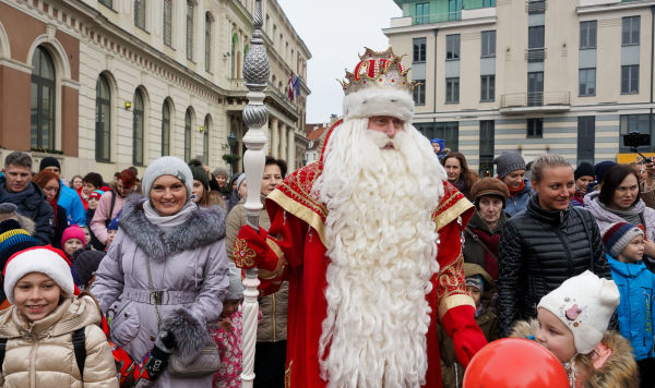 Дед Мороз из Великого Устюга посетил Ригу, 24 декабря 2019