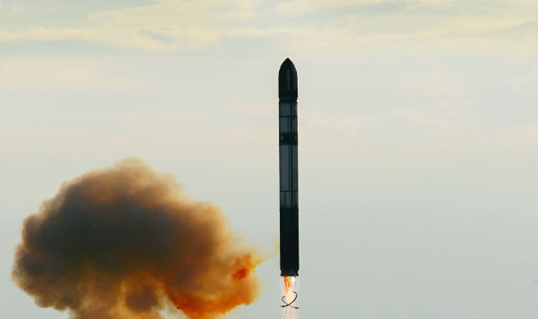 Запуск ракеты РС-20 ("Воевода")