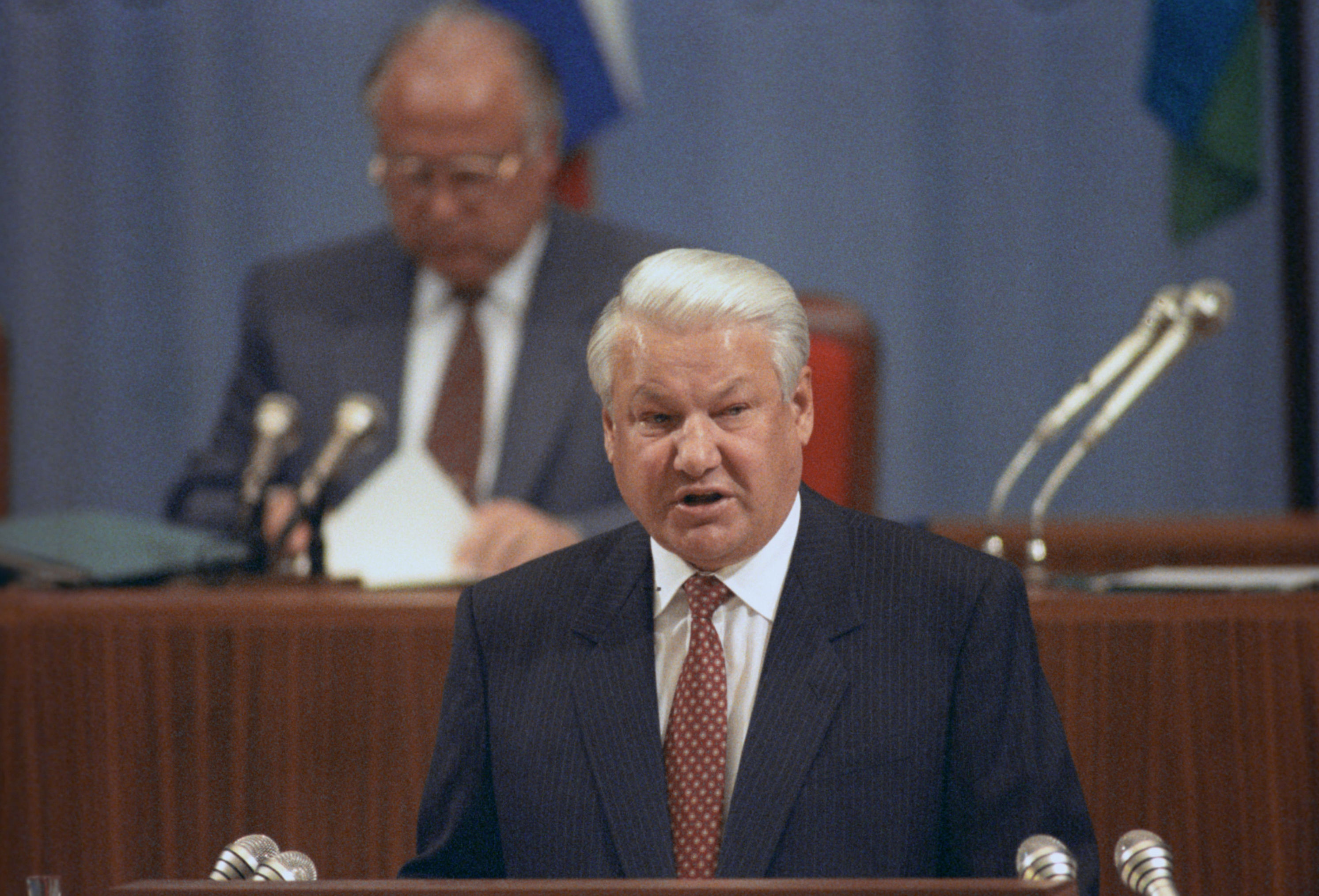 Конституционное совещание в Кремле о принятии новой Конституции Российской Федерации. Борис Николаевич Ельцин.