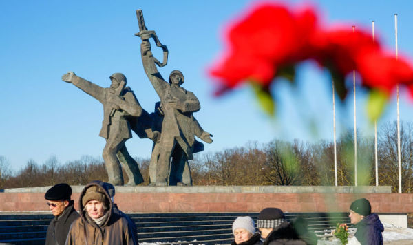 Памятник Освободителям Риги в Пардаугаве