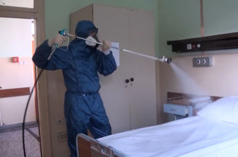 Российские военные продезинфицировали госпиталь в Сербии