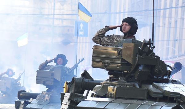 Парад военной техники на Украине, архивное фото