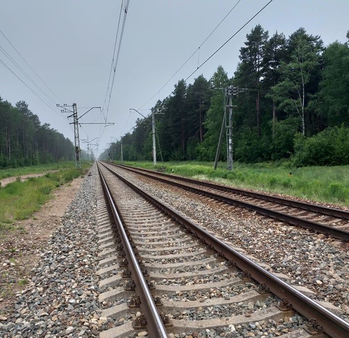 Железные пути во время непогоды. Рига, 9 июня 2020.