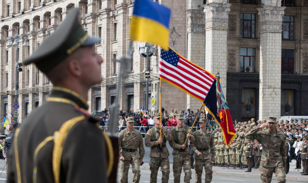 Военнослужащие стран НАТО на параде в честь Дня независимости в Киеве