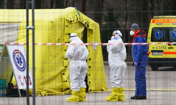 Мобильная лаборатория для сдачи анализов на коронавирус в Латвийском центре инфектологии в Риге