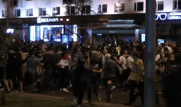 Неспокойная ночь: как выглядели улицы Минска во время протестов