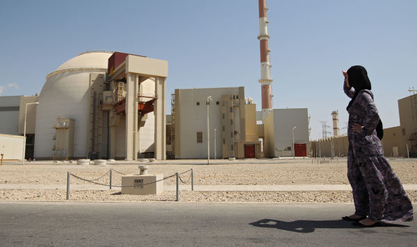 Первый энергоблок атомной электростанции "Бушер" в Иране.