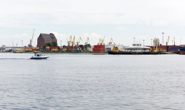 Порт Калининград - российский порт на юго-восточном побережье Балтийского моря