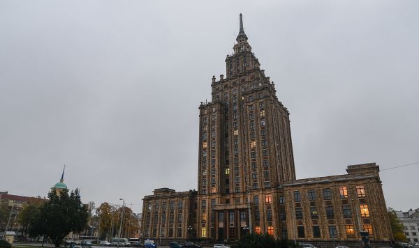 Здание Академии наук Латвии
