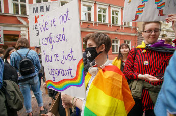 Пикет молодежной организации "Протест" за права представителей ЛГБТ