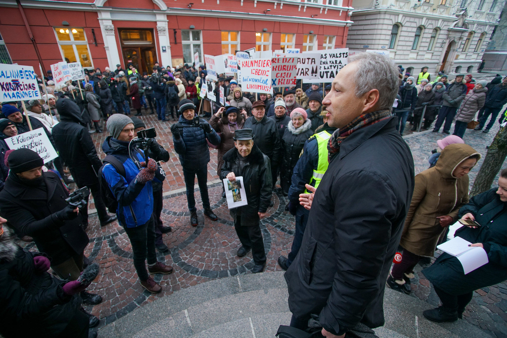 Янис Борданс на пикете Новой консервативной партии "За правовую Латвию!" у здания Сейма, 31 января 2019 