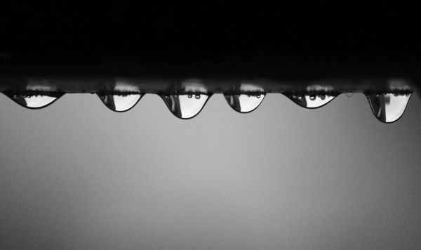 Капли воды