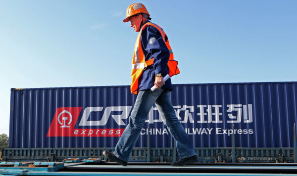 Комбинированный контейнерный поезд из Европы в Китай