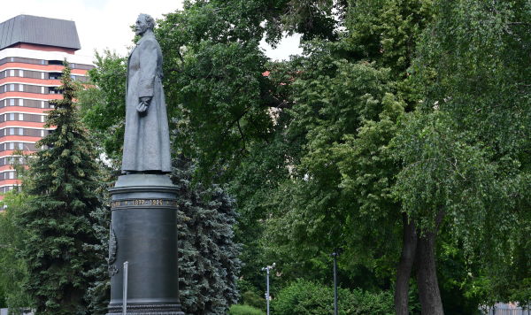 Памятник Феликсу Дзержинскому в парке искусств "Музеон", Москва