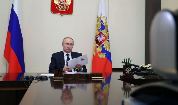 Президент РФ Владимир Путин провел встречу с руководителями фракций Госдумы РФ