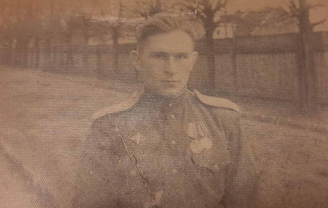 Павлов Виктор Иванович, 7 августа 1922 года рождения. Фото сделано весной 1945 года в Кенигсберге