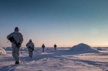 Учения спецназа Чеченской Республики в районе Северного полюса