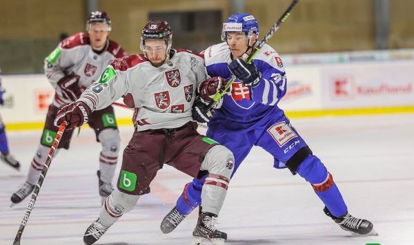 Матч между сборными Латвии и Словакии по хоккею