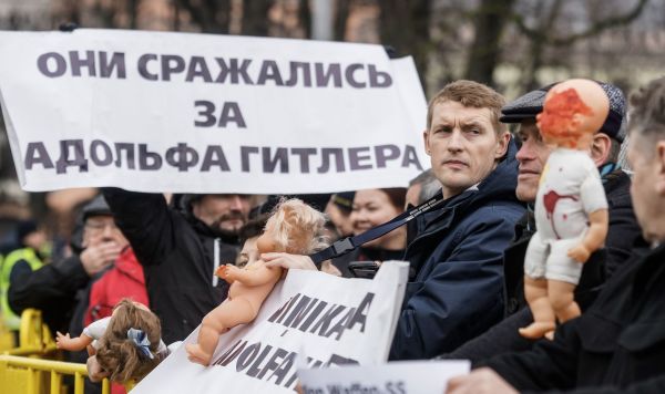 Андрей Пагор на акции антифашистов против шествия легионеров в Риге 16 марта 2019