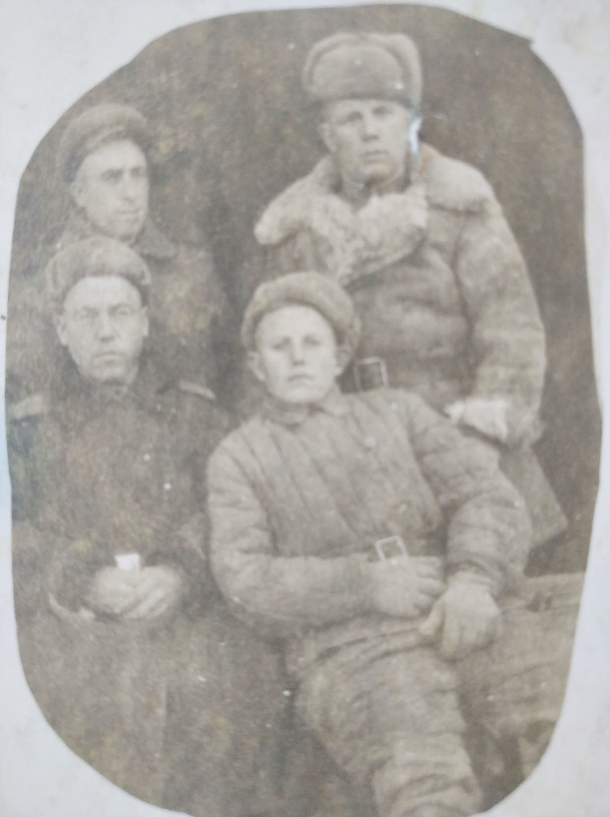 Ветеран ВОВ Владимир Слепнев (справа) с сослуживцами. Дальний Восток. Декабрь 1945 года