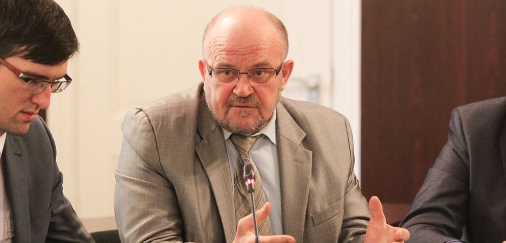 Янис Адамсонс. Янис Адамсонс.
