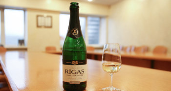 Еще одна новинка этого года - Rīgas prestige cuvee.