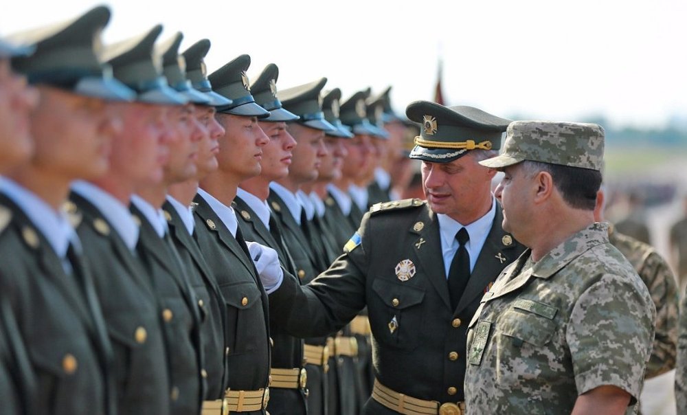 Армия Украины продемонстрировала новую парадную форму.