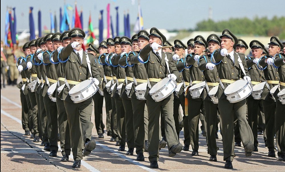 Армия Украины продемонстрировала новую парадную форму.