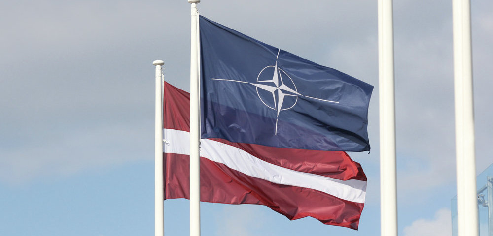 Латвия в НАТО.