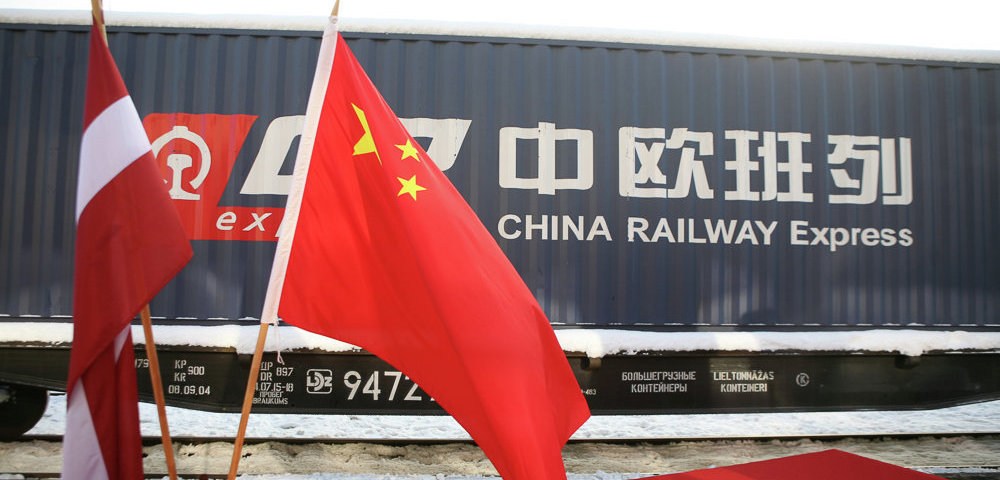 В Ригу прибыл первый поезд из Китая. 