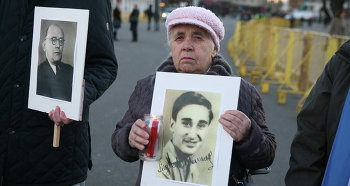 Пикет в память жертв латвийских гетто и концентрационных лагерей.