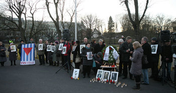 Пикет в память жертв латвийских гетто и концентрационных лагерей.