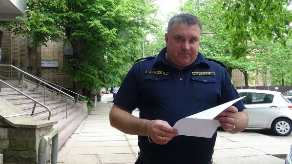 Замначальника Бюро по надзору и координации за движением Андрис Лоцс. Замначальника Бюро по надзору и координации за движением Андрис Лоцс.