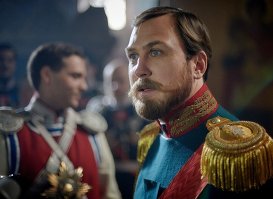 Актер Ларс Айдингер в роли Николая II в эпизоде коронации императора на съемках фильма Алексея Учителя "Матильда" в Санкт-Петербурге.