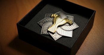 Леонид Рошаль на Латвийском конгрессе врачей был награжден Знаком почета II степени Tempus Hominis (Время Человека). Леонид Рошаль на Латвийском конгрессе врачей был награжден Знаком почета II степени Tempus Hominis (Время Человека).